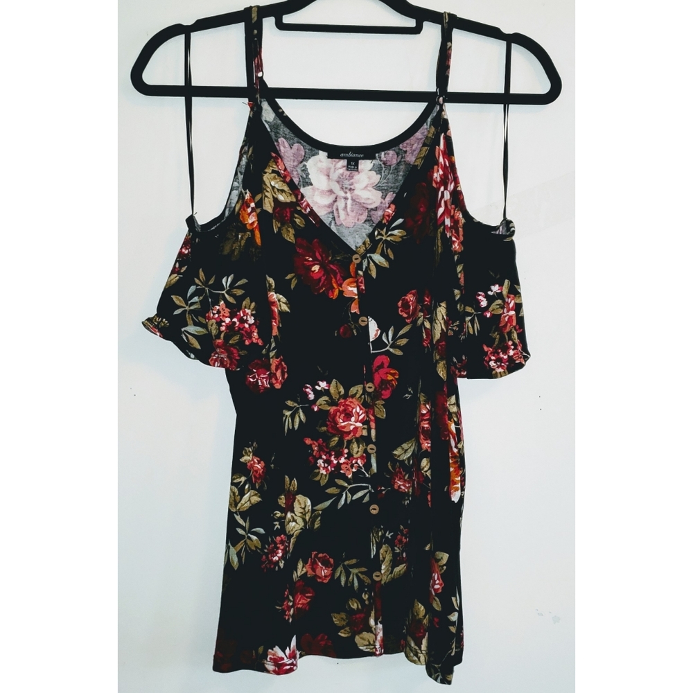Fashion Nova So Fresh Cold Shoulder Top NWOT 1X - Picture 6 of 10